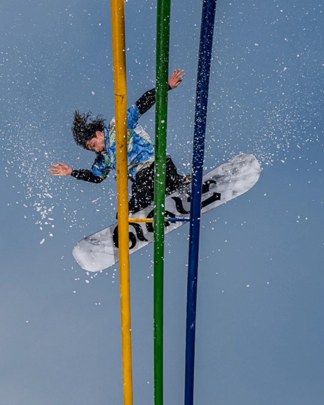 Cream Halldor Men's Snowboard - Image 3